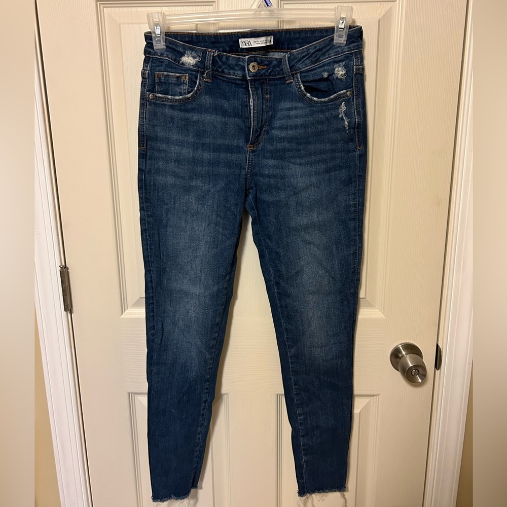 Zara Women's Dark Blue Distressed Skinny Jeans
